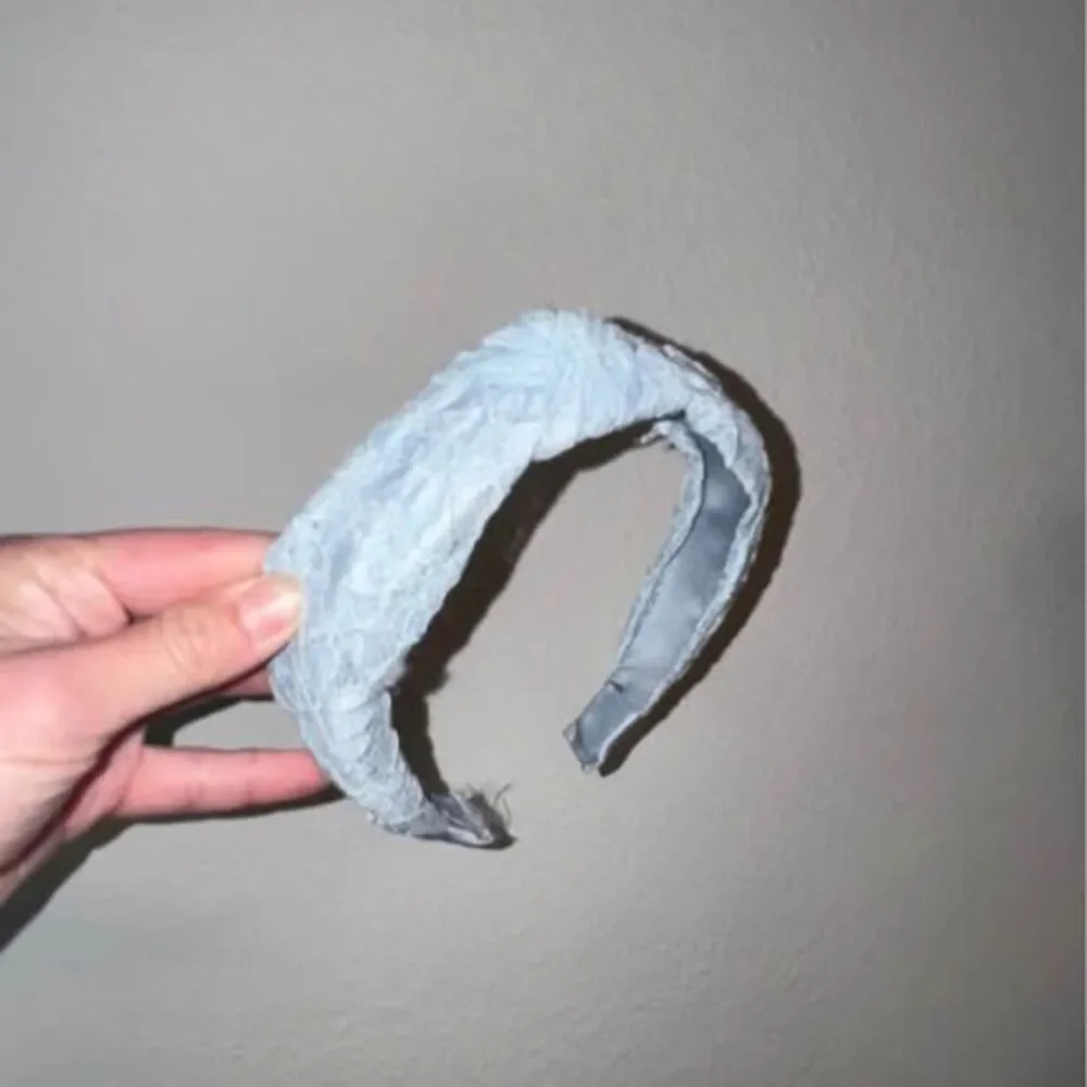 Light Blue Knotted Lace Headband